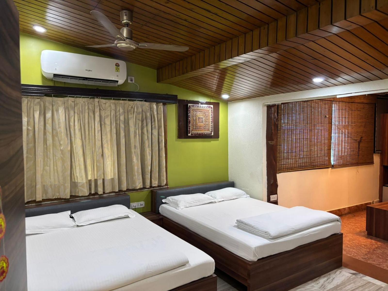 Om Sai Villa Guesthouse Kalkutta Exterior foto